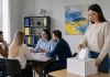 В Украине меняют правила реагирования на буллинг: жалобы разрешат подавать анонимно Буллинг в школах Украины будут рассматривать по новым правилам: вводится единая комиссия, а жалобы разрешат подавать анонимно.