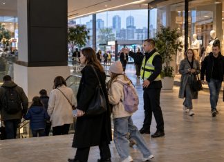 В Киеве изменили комендантский час и правила во время тревог: как работают метро, мосты и транспорт Комендантский час в Киеве с 10 сентября действует с 01:00 до 05:00: изменились правила работы метро, мостов и городского транспорта.