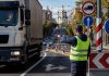 В Киеве изменят правила движения грузовиков с 3 сентября 2026: когда въезд будет запрещен Движение грузовиков в Киеве с 3 сентября изменится: въезд машин более 4,5 тонны ограничат с 06:00 до 10:00 и с 16:00 до 20:00.
