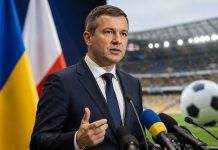 Украина хочет провести ЧМ по футболу вместе с Польшей: Бедный назвал возможные сроки Украина и Польша ЧМ по футболу могут провести совместно в 2040-х годах. Матвей Бедный рассказал о планах Киева и позиции Варшавы.