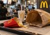Почему в McDonald’s нет части меню: что произошло с поставками в Киеве и Гатном McDonald’s столкнулся с задержками поставок: в Гатном и отдельных ресторанах временно исчезли наггетсы, бургеры и другие блюда.