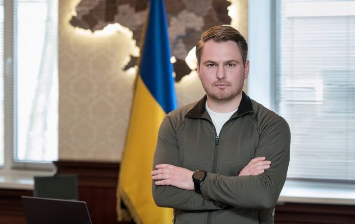 Увольнение Кравченко: Зеленский направил представление в Верховную Раду, комитет рассмотрит документ перед голосованием парламента.