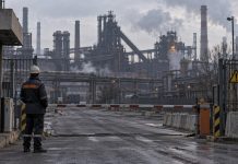 ArcelorMittal Кривой Рог остановил производство: что произошло с заводом и рабочими ArcelorMittal Кривой Рог не может возобновить производство после ракетных атак. Что известно об остановке завода, работниках и потерях бюджета.