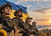 День защитников и защитниц Украины 2026: поздравления своими словами, SMS, открытки и стихи на 1 октября День защитников и защитниц Украины 2026 отмечают 1 октября: поздравления в прозе и стихах, короткие SMS, подписи для патриотических открыток и слова военным.