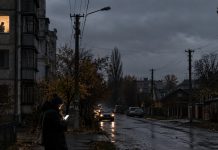 Когда не будет света в Житомире 7 октября 2026: актуальный график и 6 очередей отключений График отключений света на Житомирщине 7 октября 2026: часы ограничений, очереди, период 1,5 очереди и актуальные изменения.