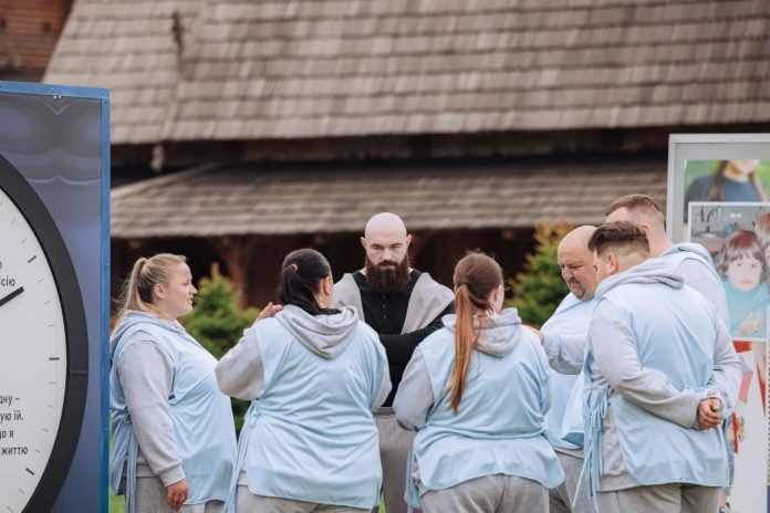 Зважені та щасливі 11 сезон, 3 выпуск выйдет 18 октября в 19:00 на СТБ. Где смотреть онлайн, что покажут и какие испытания ждут участников.