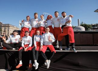 Когда смотреть «МастерШеф. Профессионалы 5»: время выхода 10 выпуска на СТБ и YouTube МастерШеф. Профессионалы 5 сезон, 10 выпуск выйдет 24 октября 2026 года в 19:00. Где смотреть онлайн на СТБ, YouTube и других платформах.