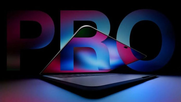 MacBook Pro с сенсорным экраном представлен Apple: OLED-дисплей, M5 Pro и M5 Max, цены от $2 899, характеристики и сроки продаж в Украине.